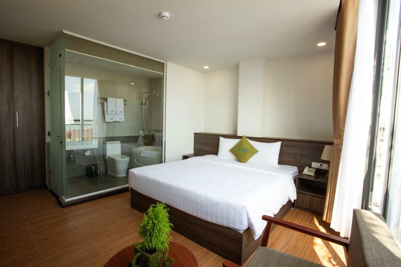Lava Hotel Nha Trang Exteriör bild