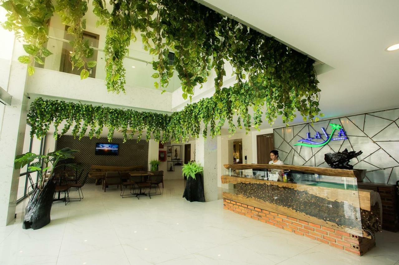 Lava Hotel Nha Trang Exteriör bild