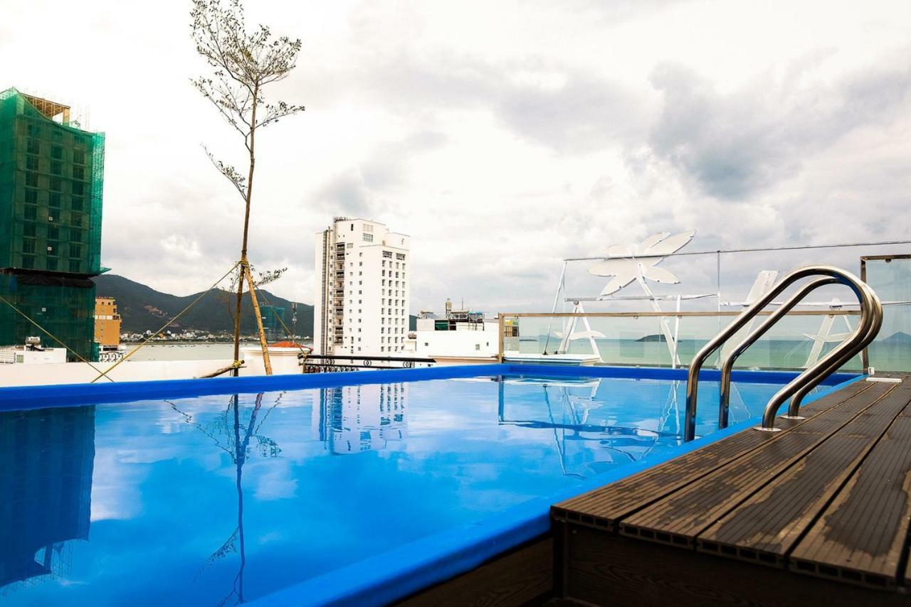 Lava Hotel Nha Trang Exteriör bild